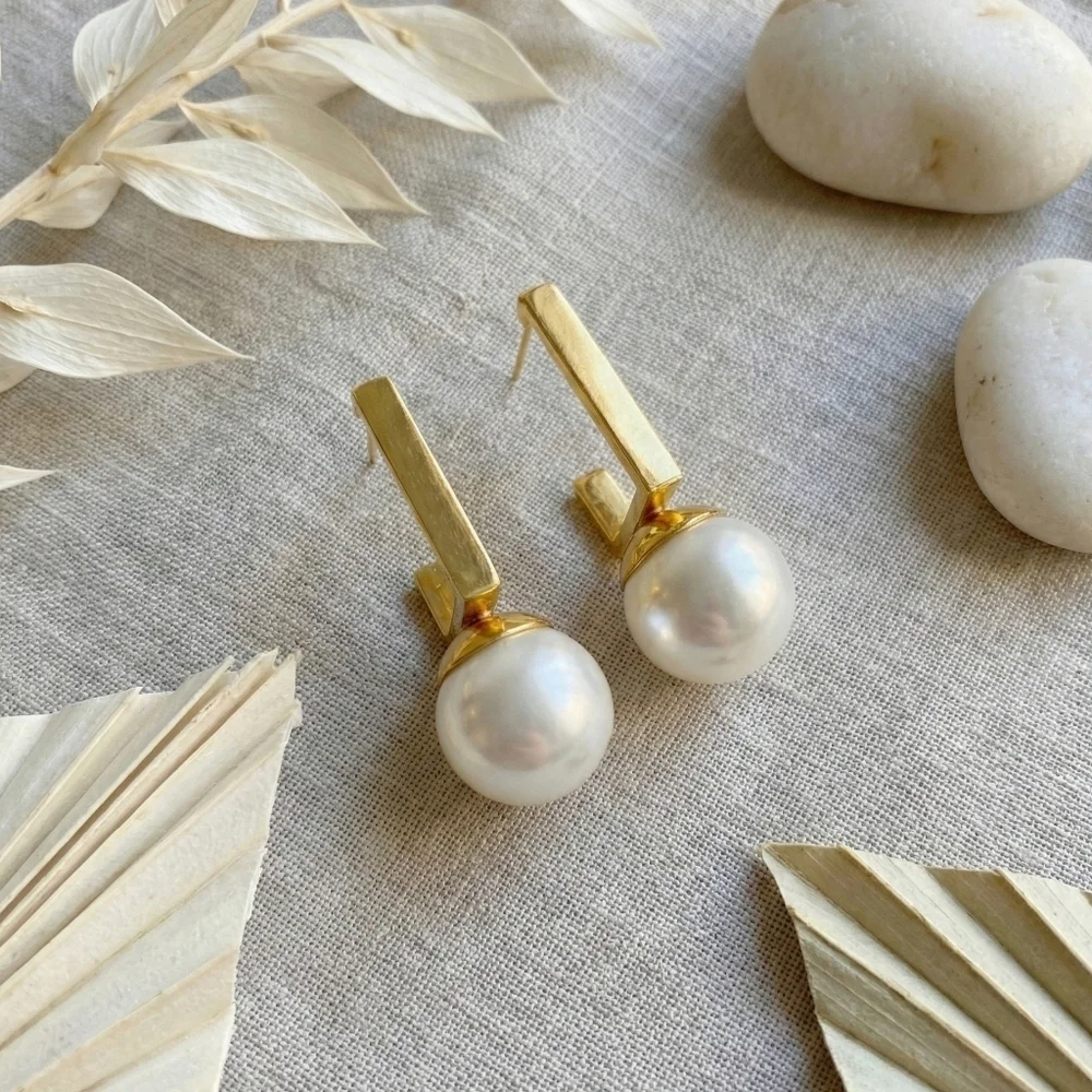 18K Gold Plated Steel Pearl Drop Earrings Geometric Rectangle C-Hoop Modern Stud